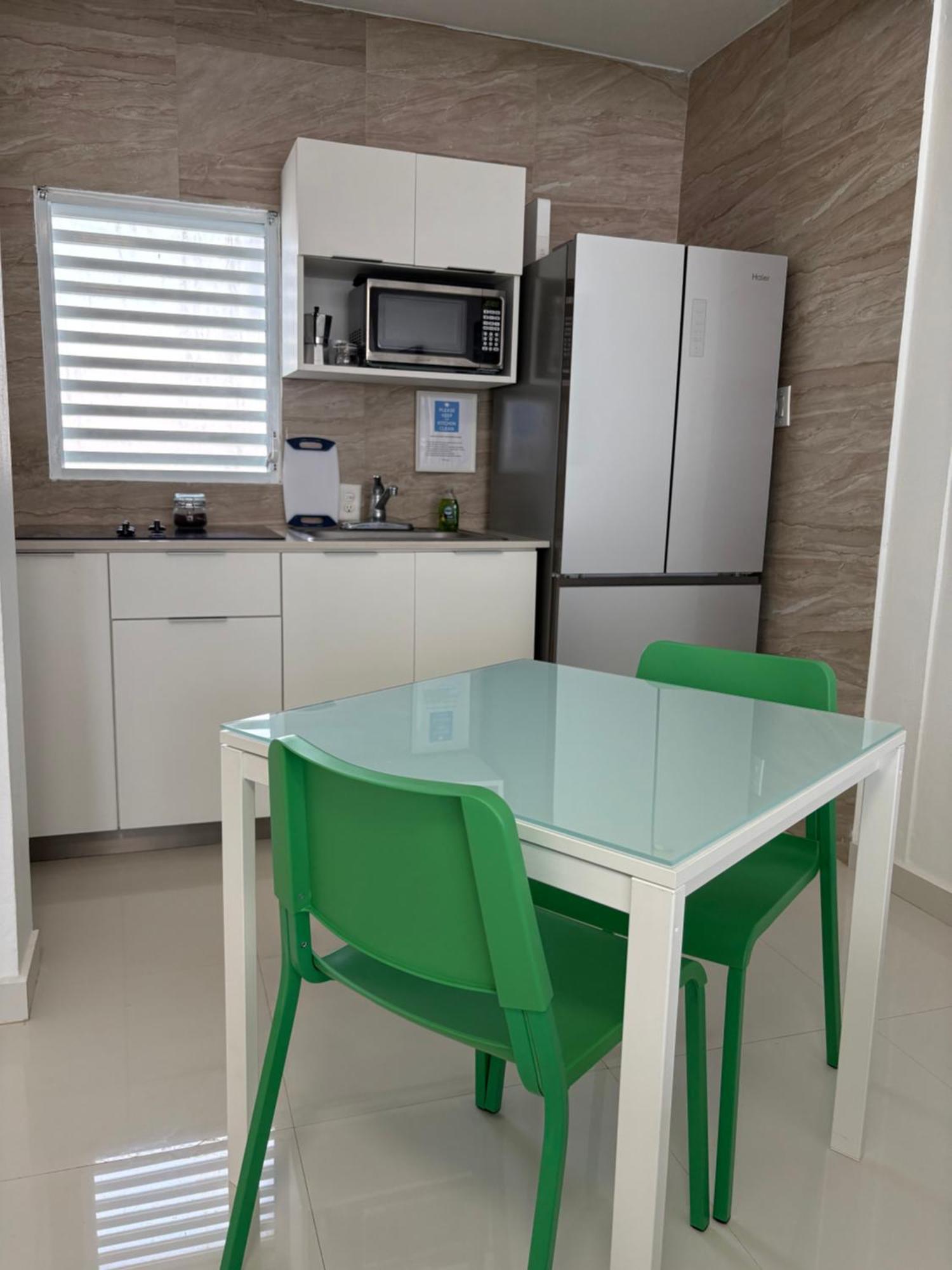 Posada Centric Studio Isla Verde San Juan Exteriér fotografie