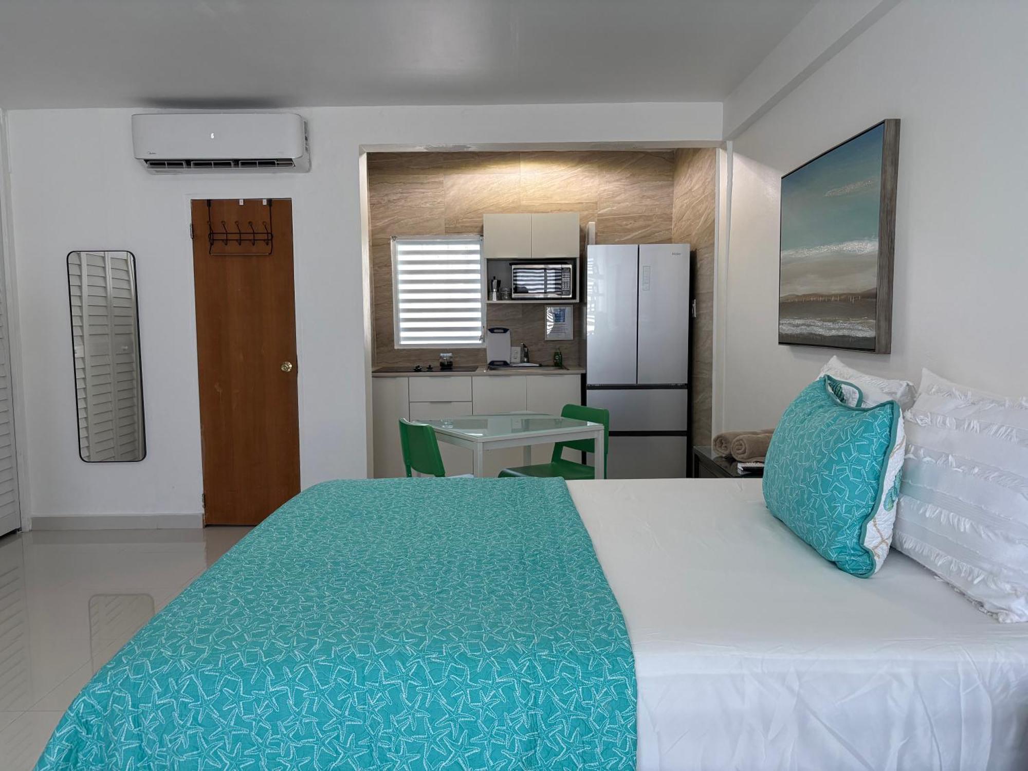 Posada Centric Studio Isla Verde San Juan Exteriér fotografie